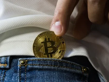 Melhores sites PTC que pagam em Bitcoin 2025